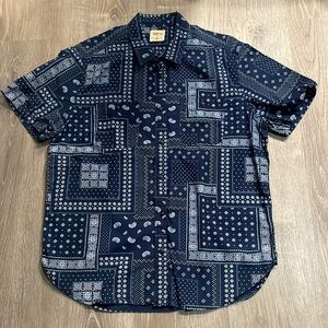 Gap Button Down Shirt